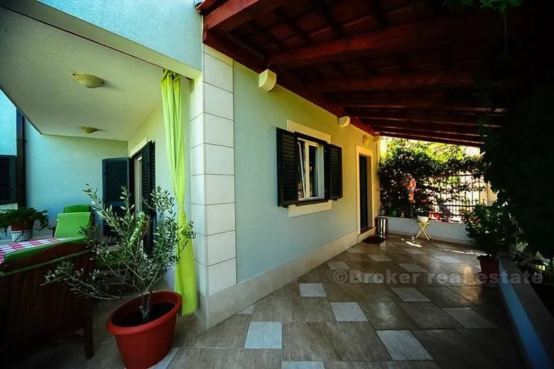 Terrass - Newly Built Villa with Pool in Postira