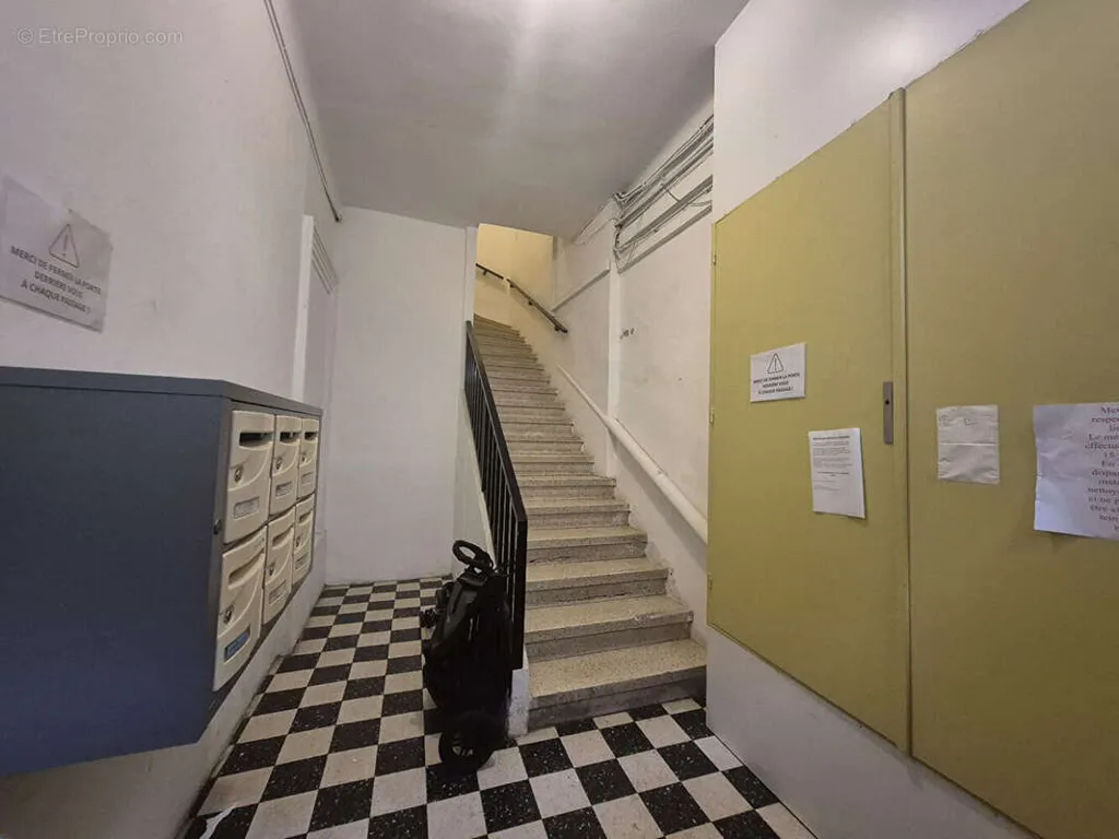 Ingresso - Rent-Generating Flat in Martigues Centre