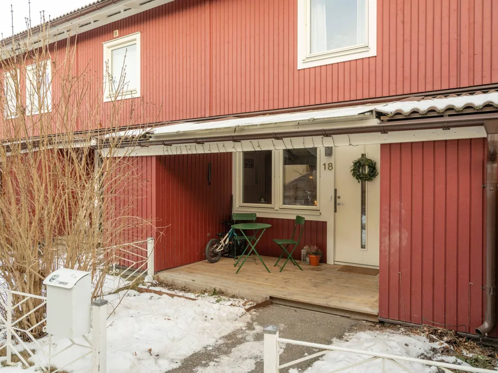 Esterno - Modernised Terraced House with Altan in Norrviken