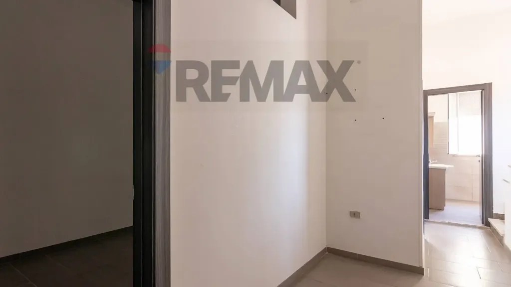 Esik - Independent House with Terrazzo in Comiso
