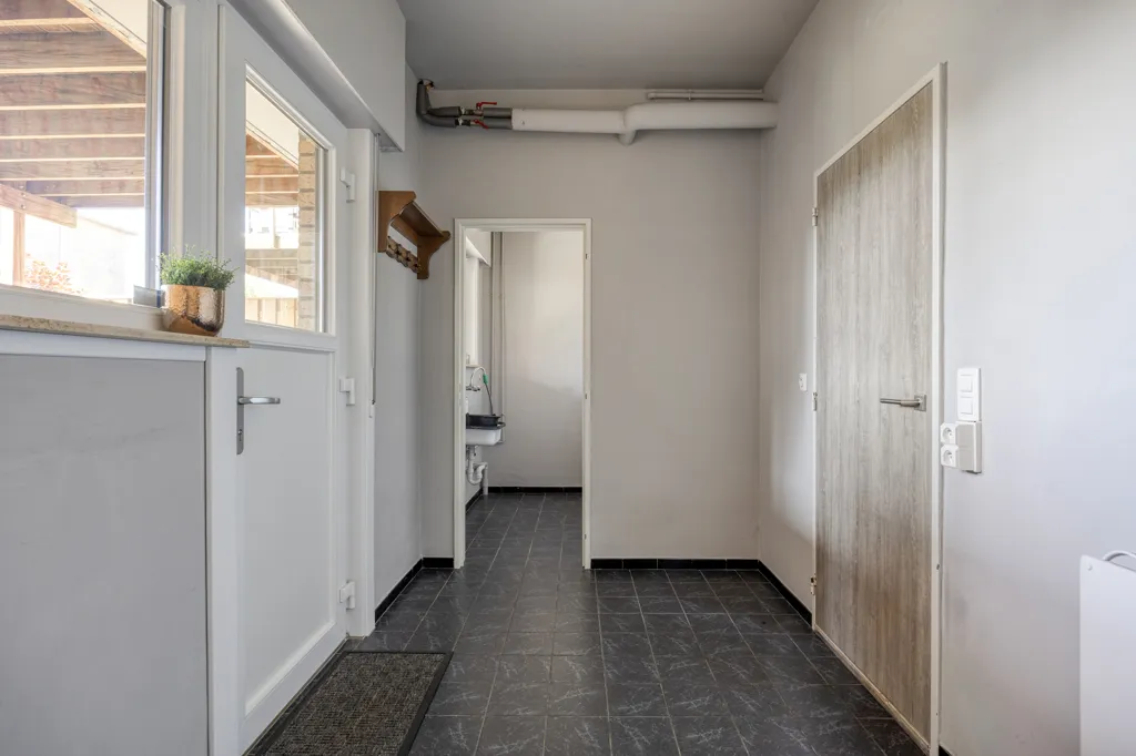 Esik - Instapklare Bel-etage in Stabroek