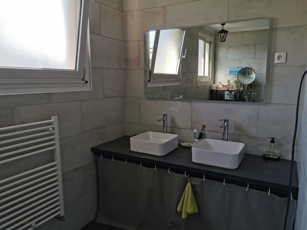 Bagni - Bright House with Balcony in Langueux Centre