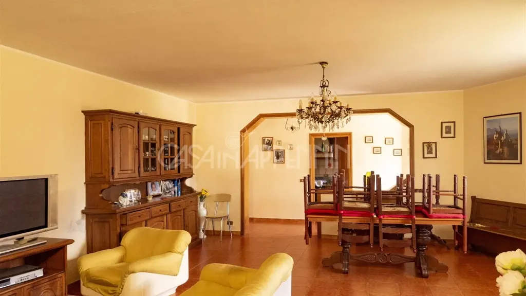 Salle à manger - Villa with Mountain View in Frassinoro