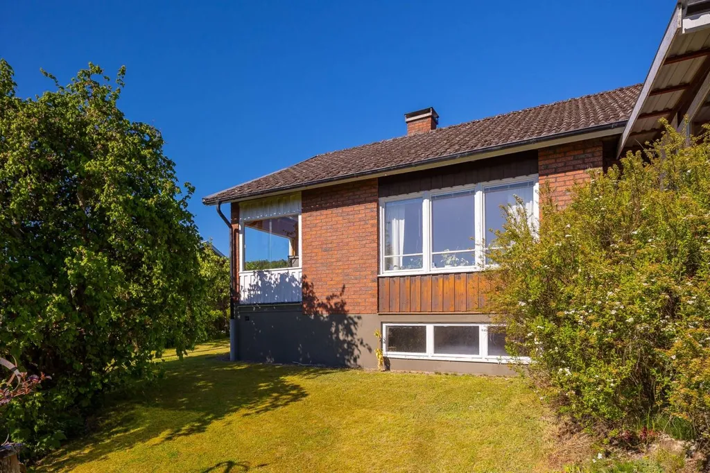 4-toaline maja asukohas Skövde kommun