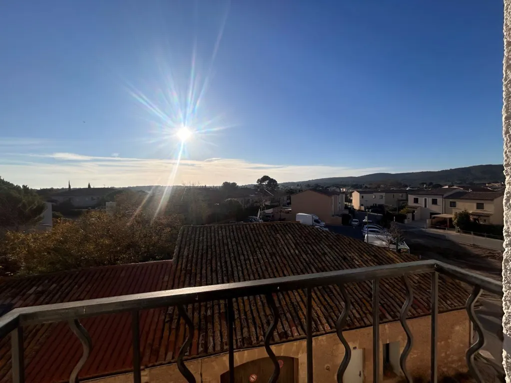 Appartement 5 pièces à POUSSAN