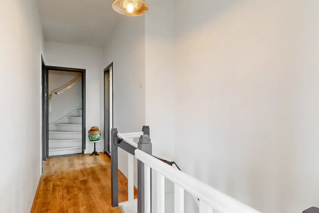 Entrée - Modernised 1930s House with Garden in Leiderdorp