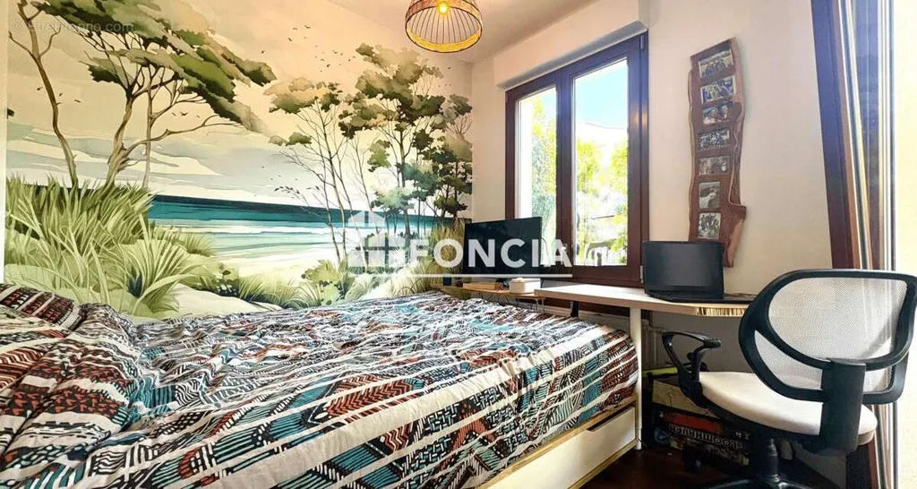 Chambres - Appartement Rénové avec Terrasse à Meylan