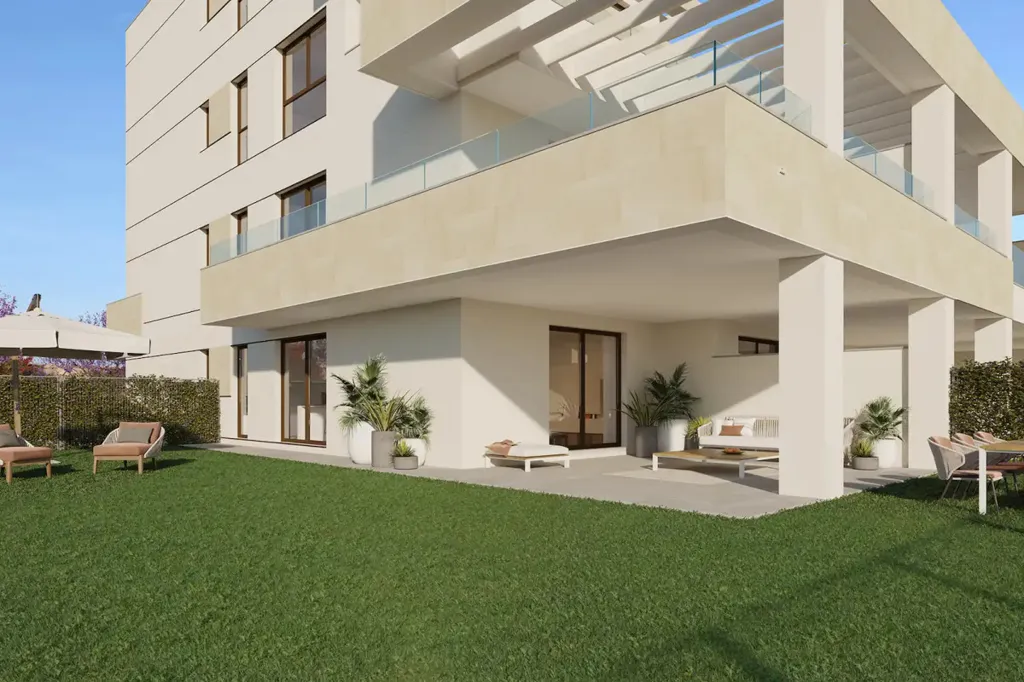Luxury Penthouse with Sea View in Estepona