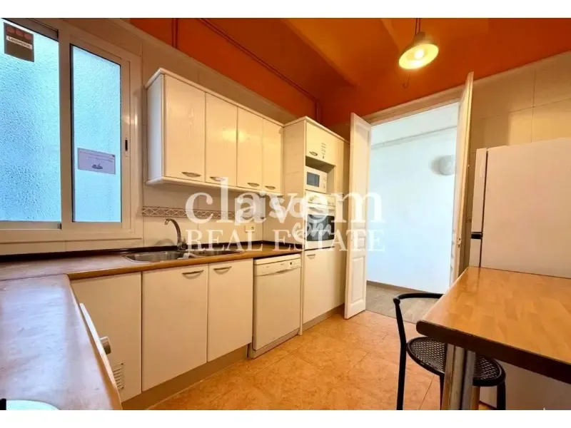 Köök - Characterful Apartment with Balcony in L'Esquerra de l'Eixample