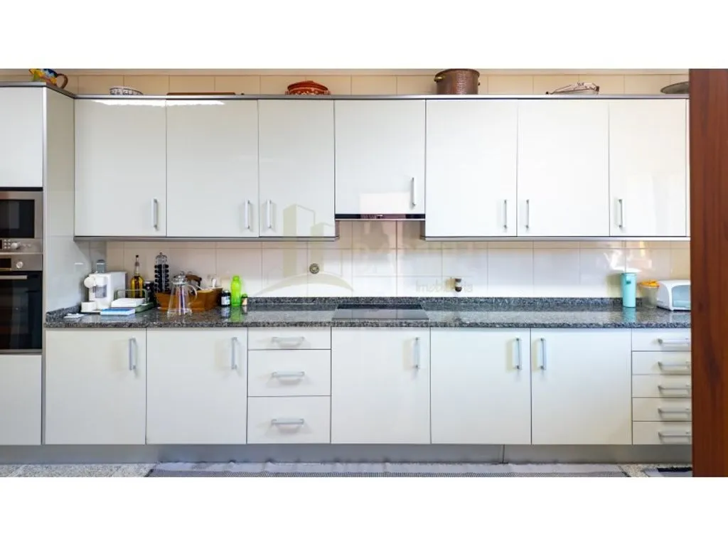 Kitchen - Luxury House with Mountain View in Caminha
