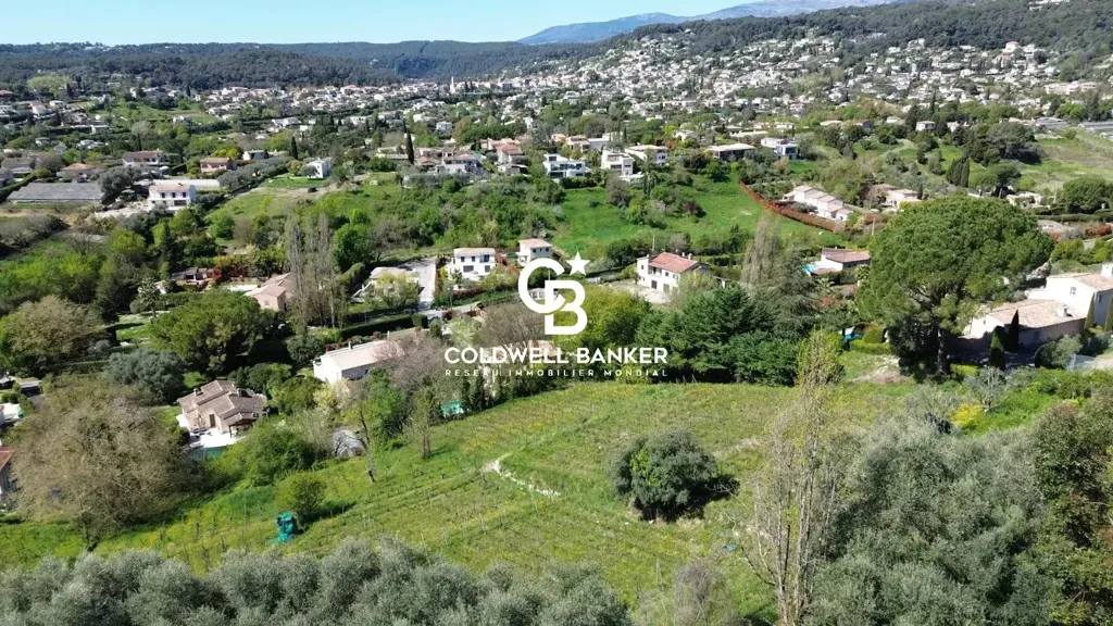 Vue aérienne - Propriété de Luxe avec Potentiel de Développement à Saint-Paul-de-Vence