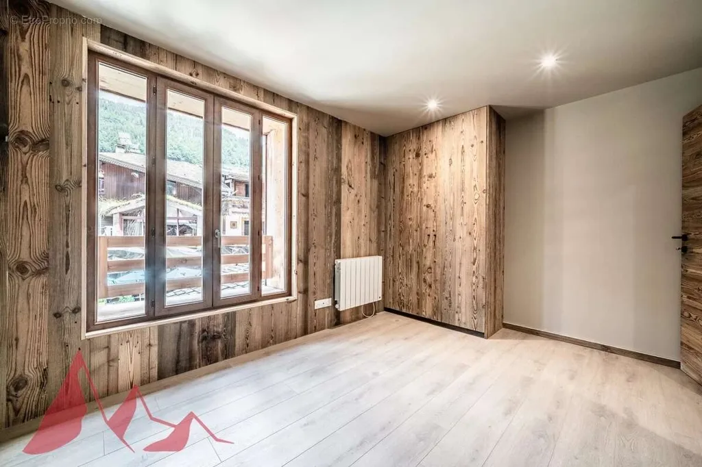 Pièces - Appartement Rénové avec Balcon au Centre de Morzine