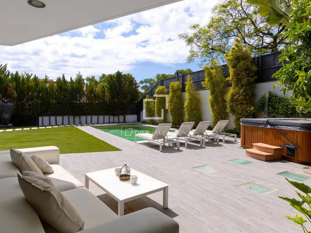 pool_area