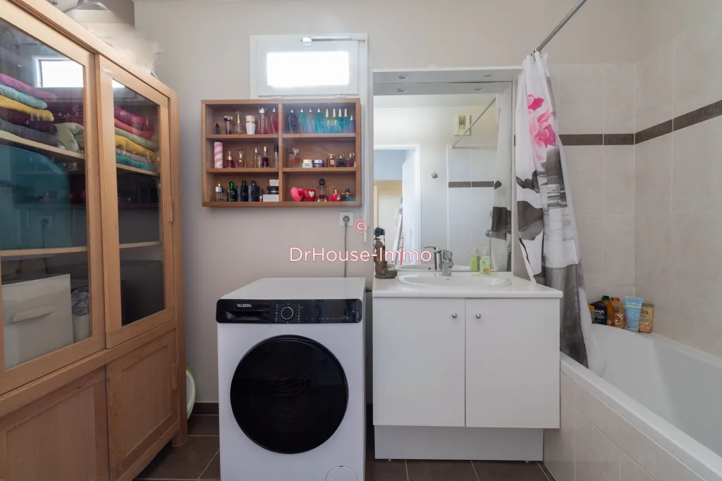 Vannitoad - Renovated Flat with Balcony in Trappes