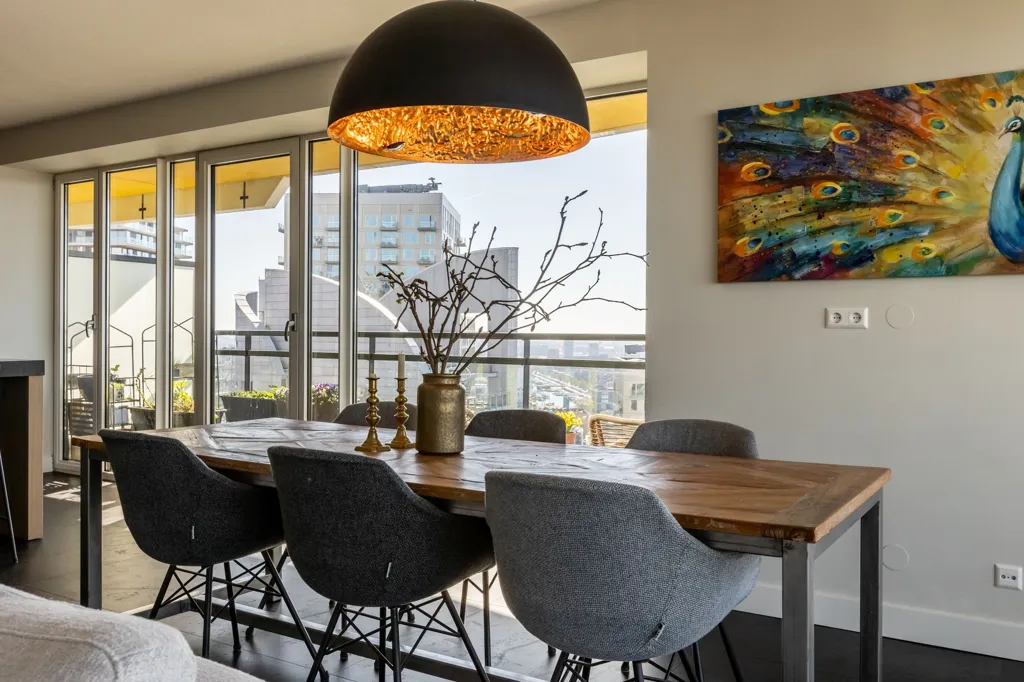 Dining Room - Apartment with Skyline View on 27th Floor in Rotterdam