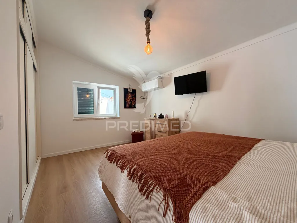 Chambres - Renovated T2 House in Quinta do Anjo Centre