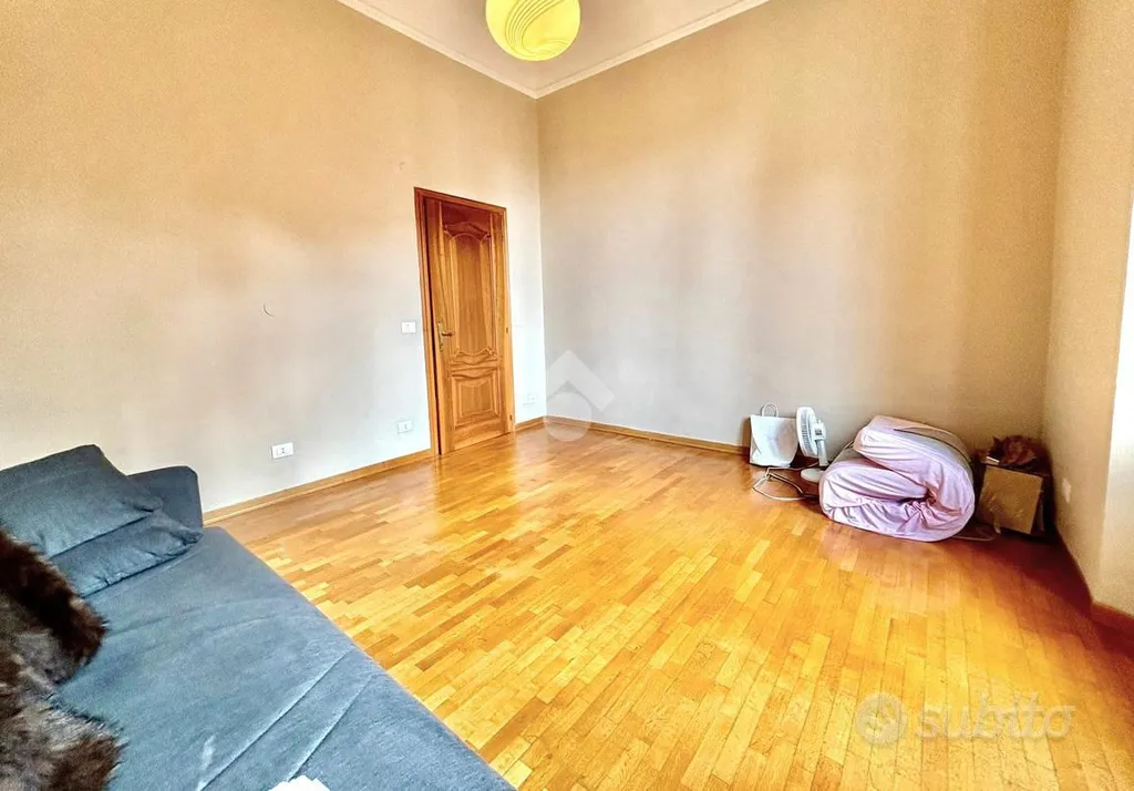Living Room - Period Apartment with Balcony in Florence