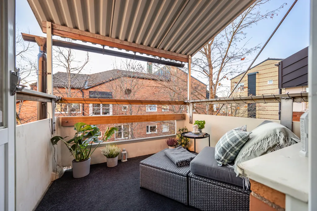 Balcone - Apartment with Balcony in Skarpnäck