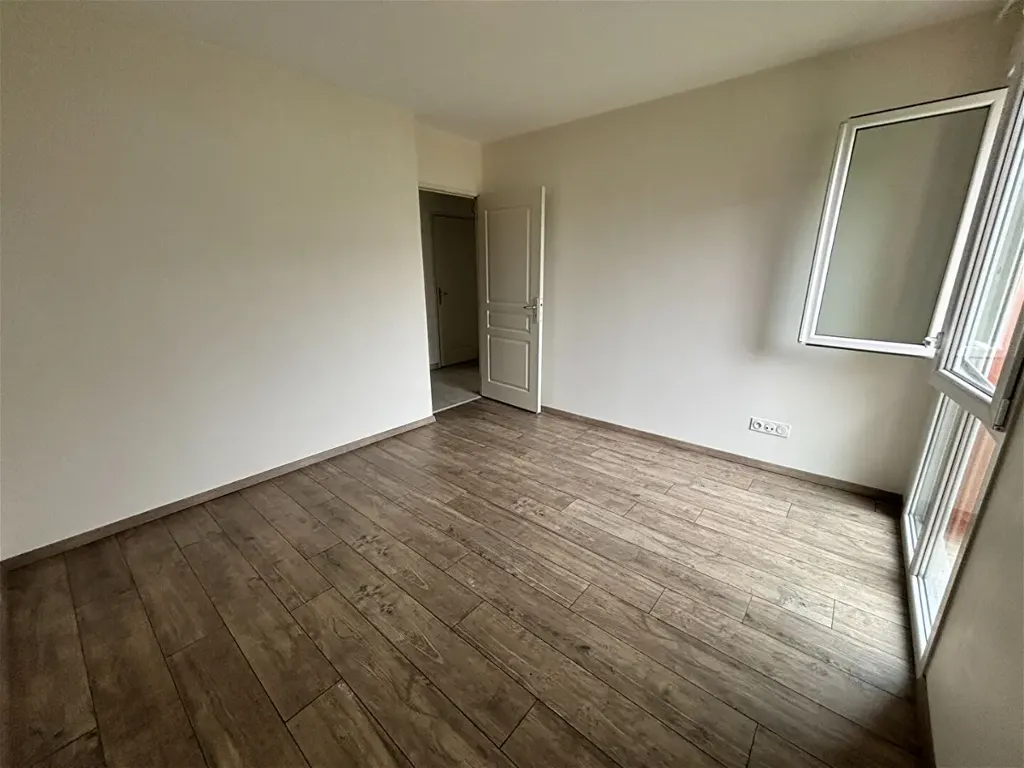 Toad - Modern Flat with Terrace in Troyes