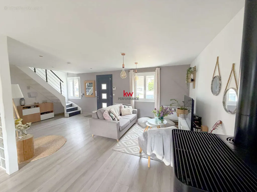Maison 6 pièces à Attainville