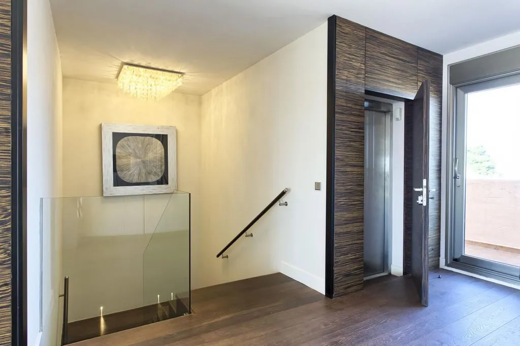 Esik - Luxury Apartment with Sea Views in Mijas