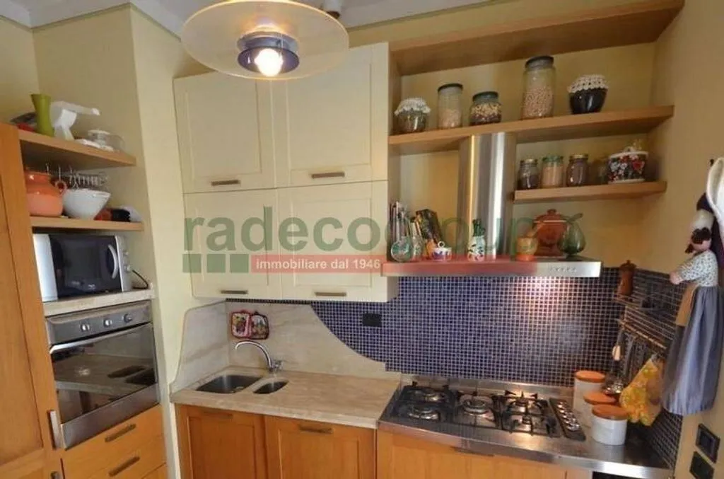 Cuisine - Luxury Villa with Sea View in Leghorn