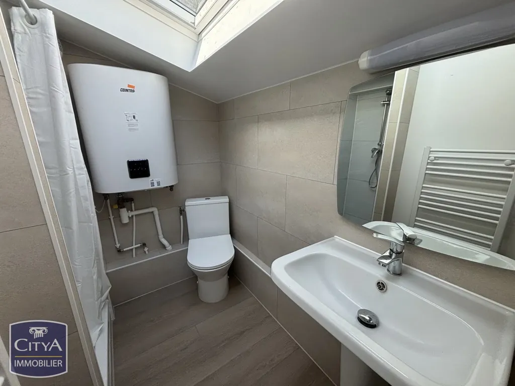 Salles de bain - Appartement 1 Pièce avec Vue sur Bordeaux