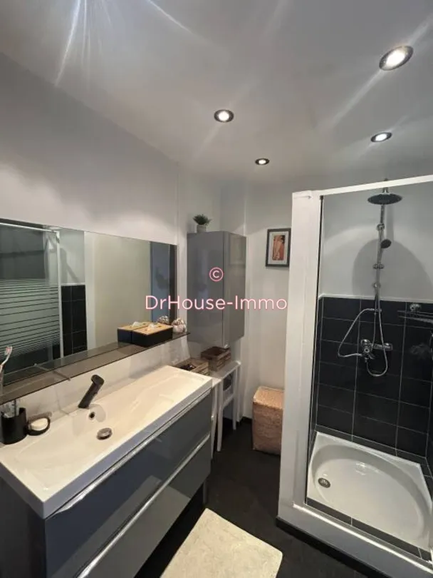 Salles de bain - Appartement avec Vue Imprenable à Perpignan