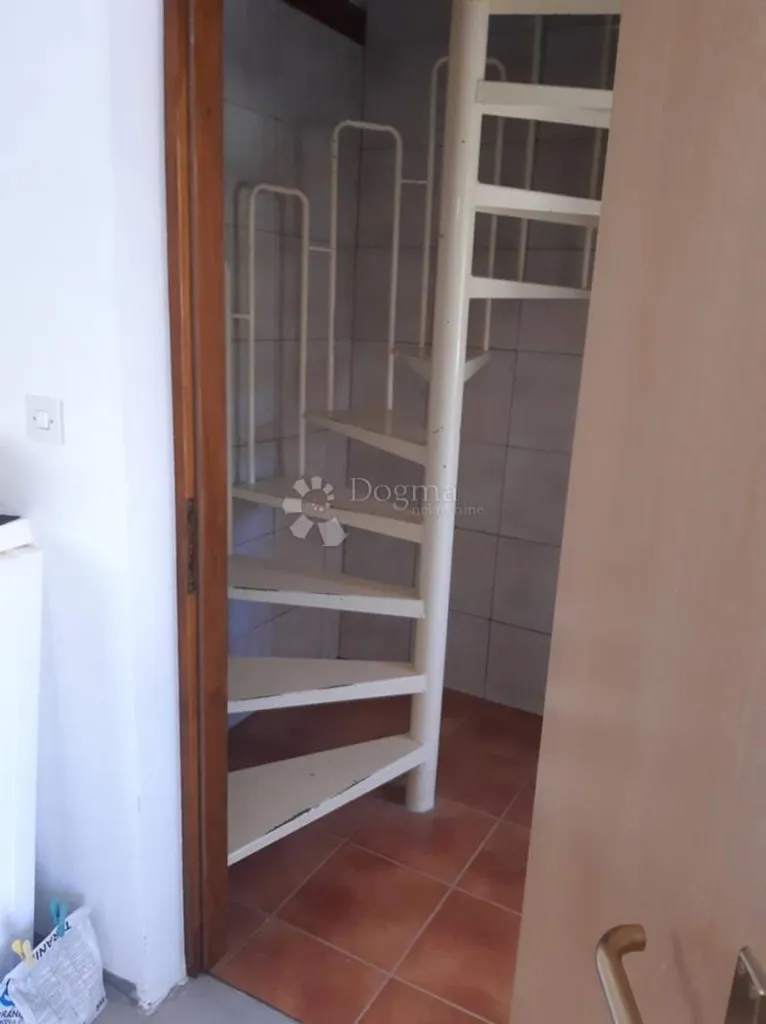 Pièces - Holiday Home with River View in Netretić