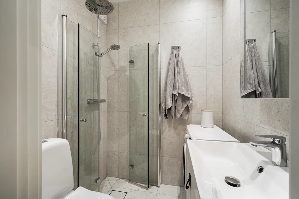 Vannitoad - Renovated Flat with Balcony in Huskvarna