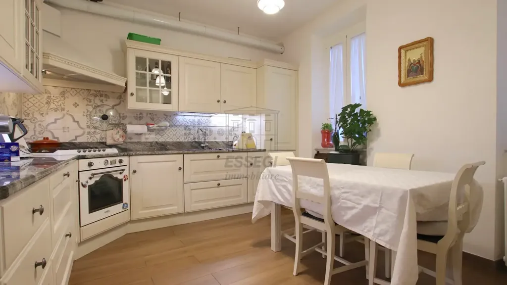 Cucina - Rustic-Style Apartment in Historic Centre, Lucca