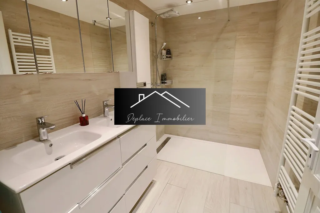 Bagni - Historic House with Pool in Ballaison