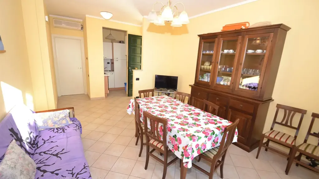 Salle à manger - Terraced Apartment with Sea View in Rosignano Solvay