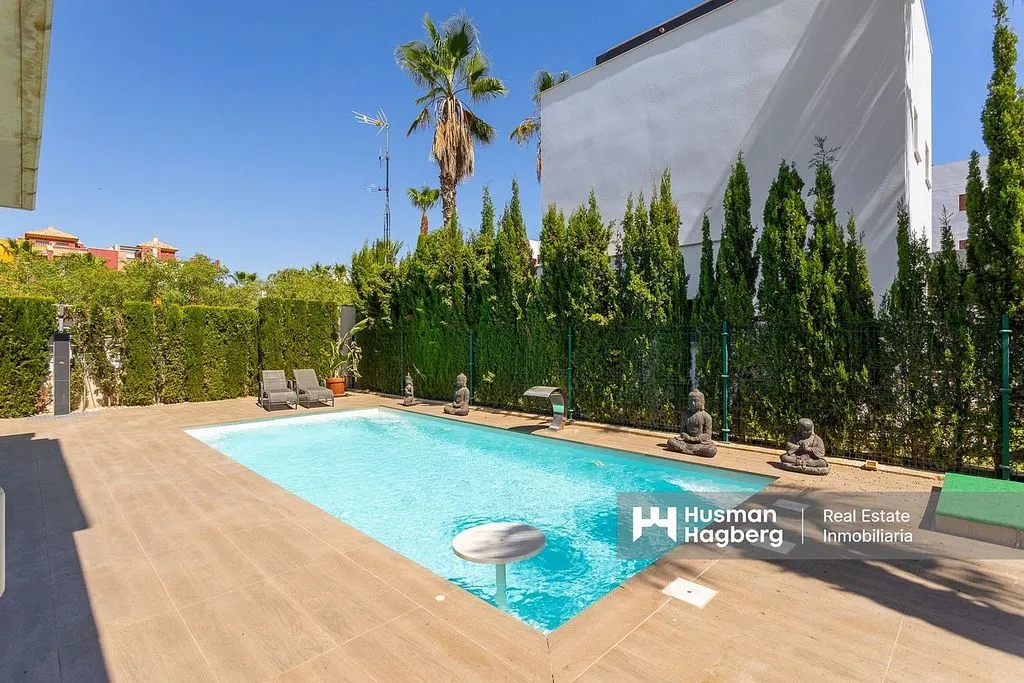 Bassein - Villa with Pool in Lomas de Cabo Roig