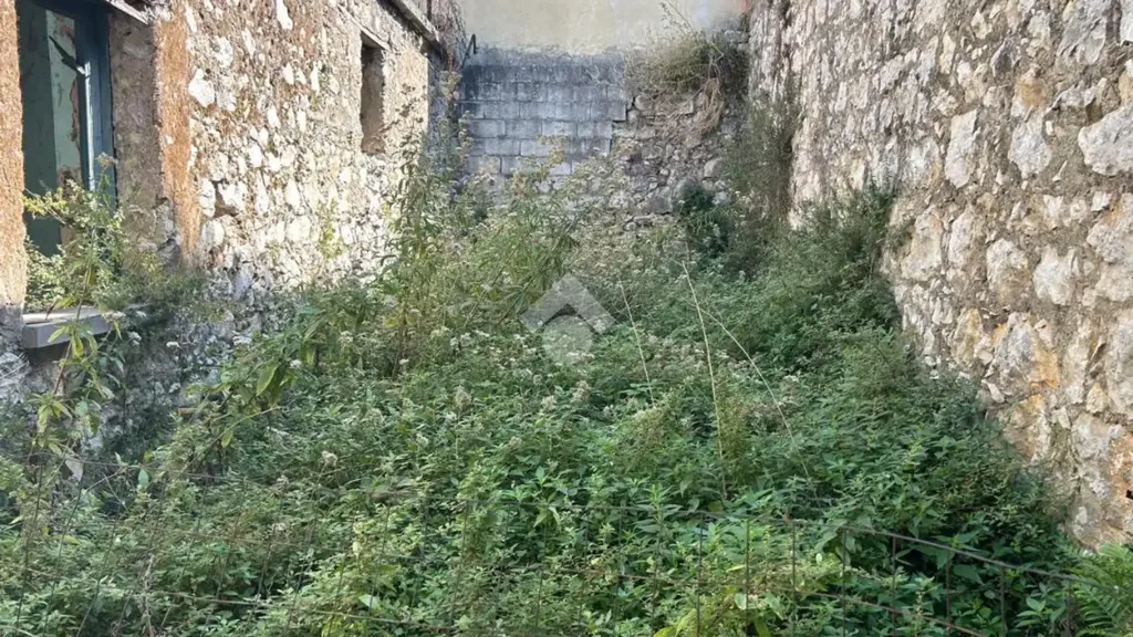 Jardin - Rustic Property with Garden in Serino