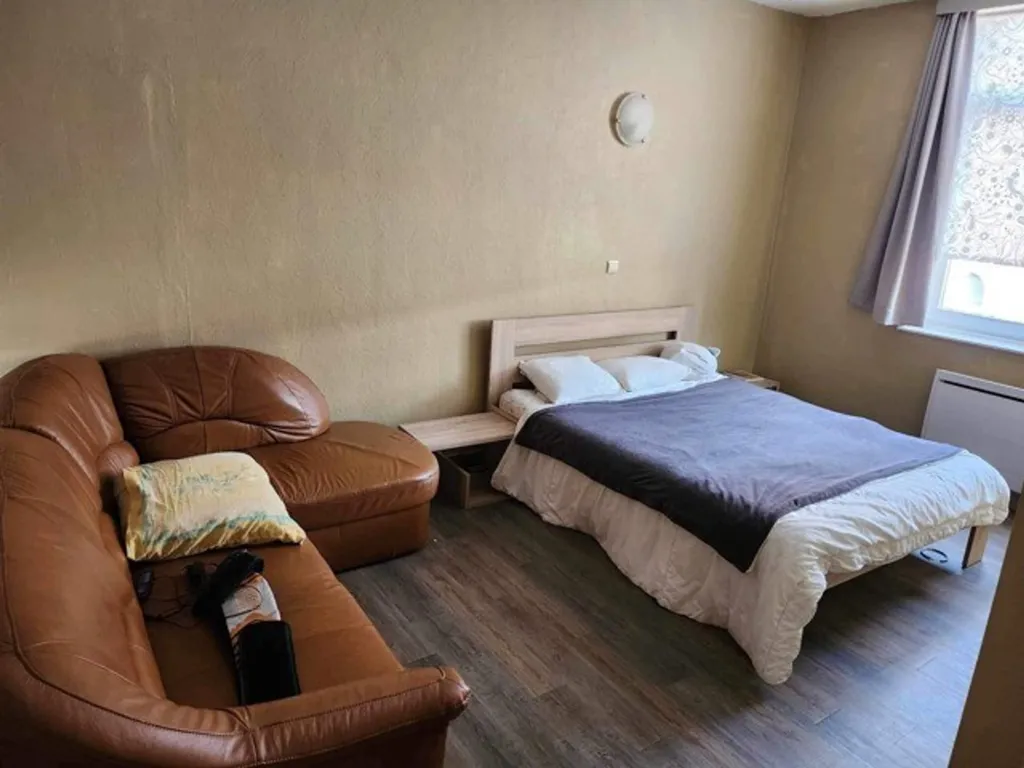Magamistoad - Viager Occupied Apartment with Garage in Nimy