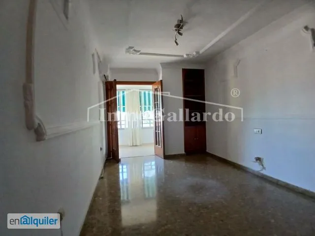 Entrée - Spacious Apartment with Terrace near Málaga Beach