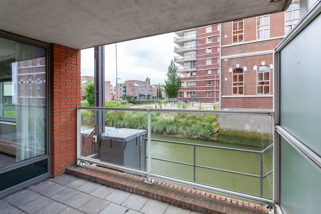 Balcon - Apartment with Parking in Rotterdam Kralingen