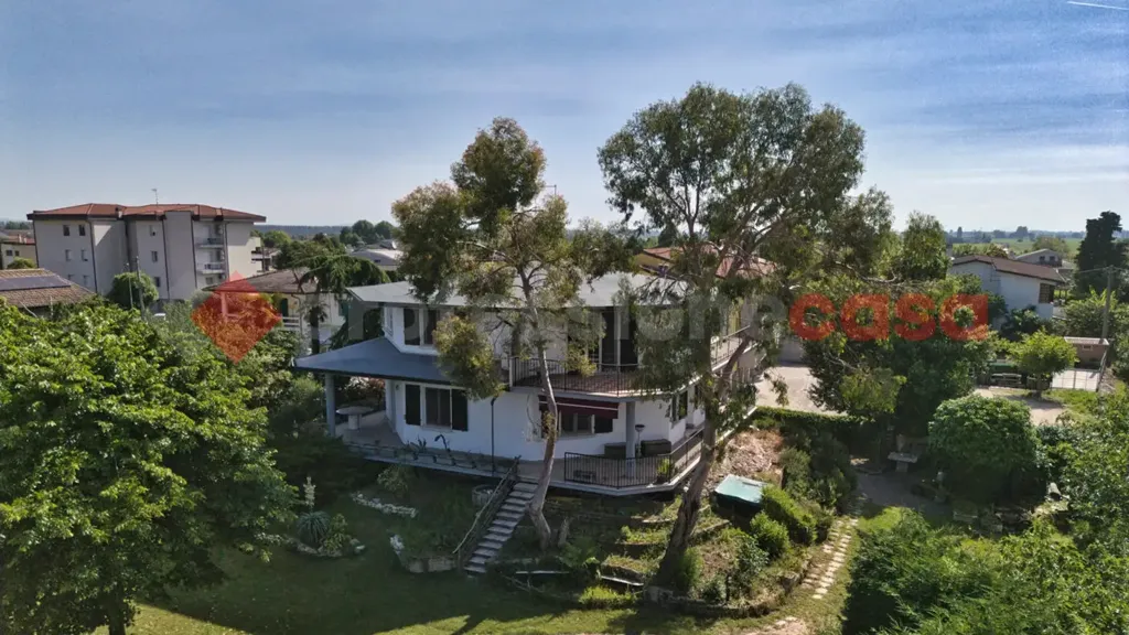 Õhuvaade - Luxury Villa with Private Garden in Oppeano
