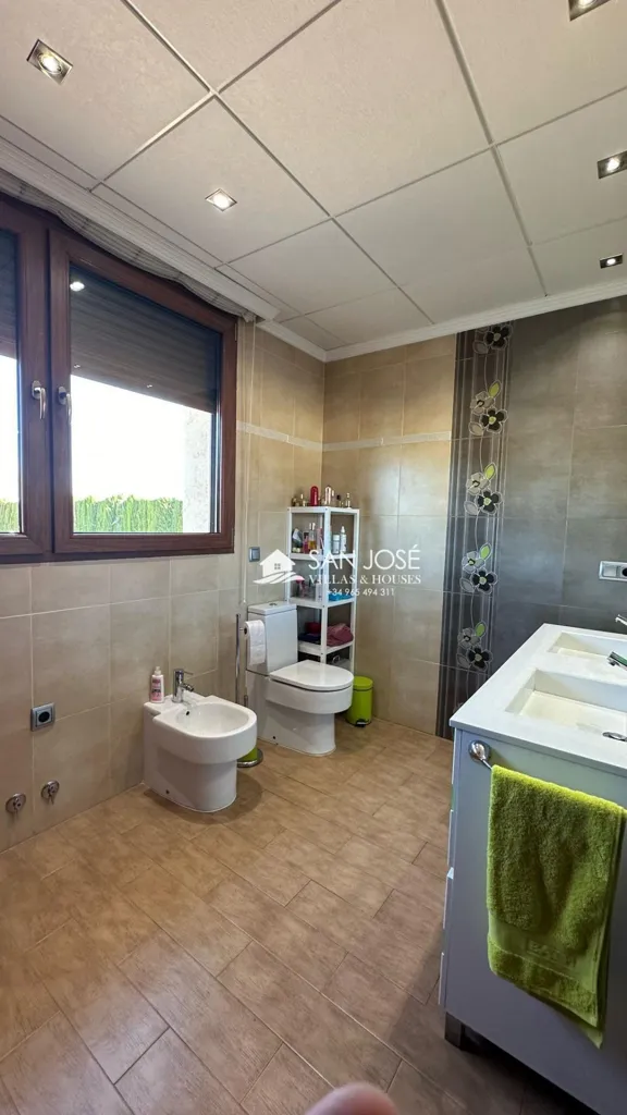 Salles de bain - Luxury Chalet with Tropical Pool in Aspe