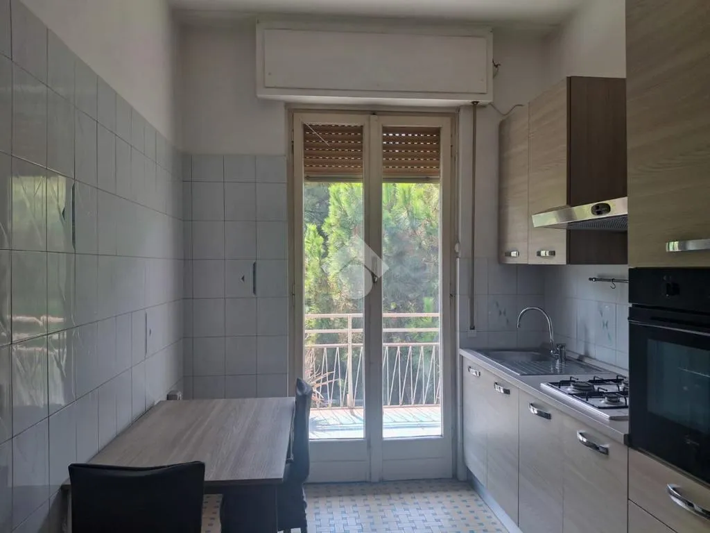 Cuisine - Apartment with Balcony in Savona