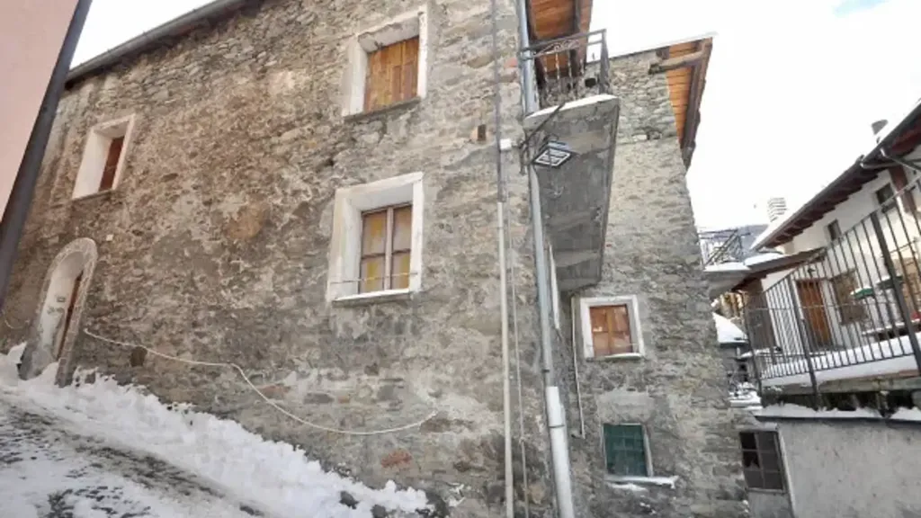 Välivaade - Multi-family Terraced House in La Thuile