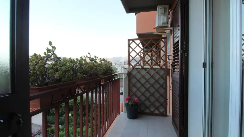 Balcon - Modern Apartment with Balcony in Palermo