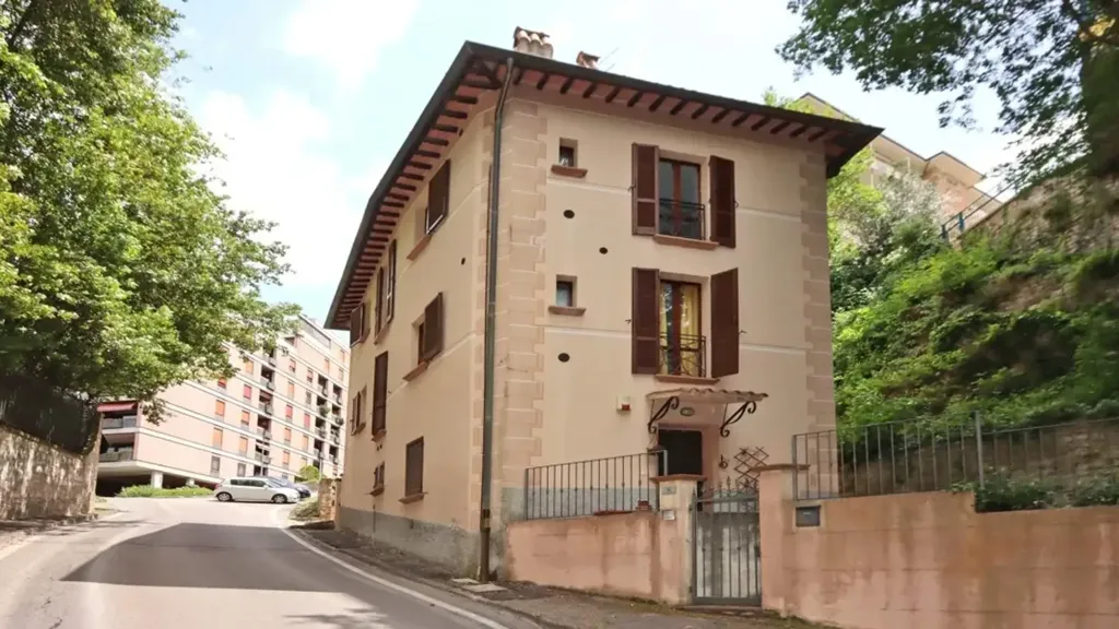Välivaade - Trilocale with Garden in Perugia