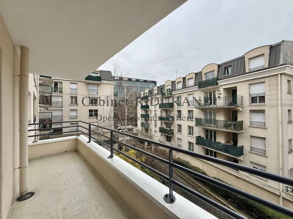 Balcon - Appartement avec Balcon à Colombes