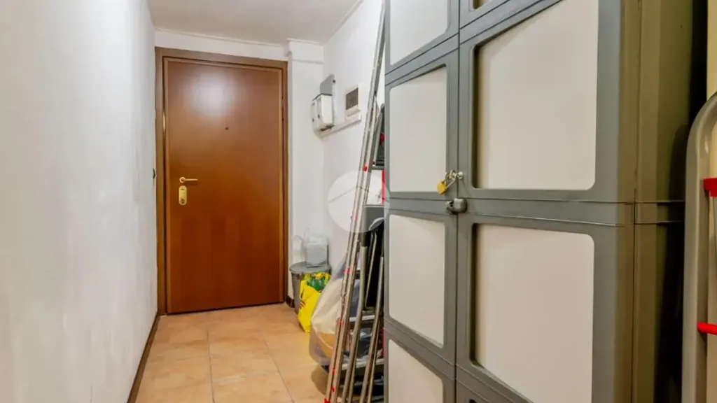 Pesuköök - Duplex with Balcony in Cesano Boscone