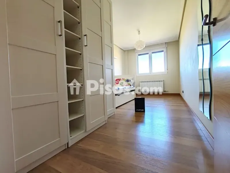 Apartamento exterior con balcón en Lanciego