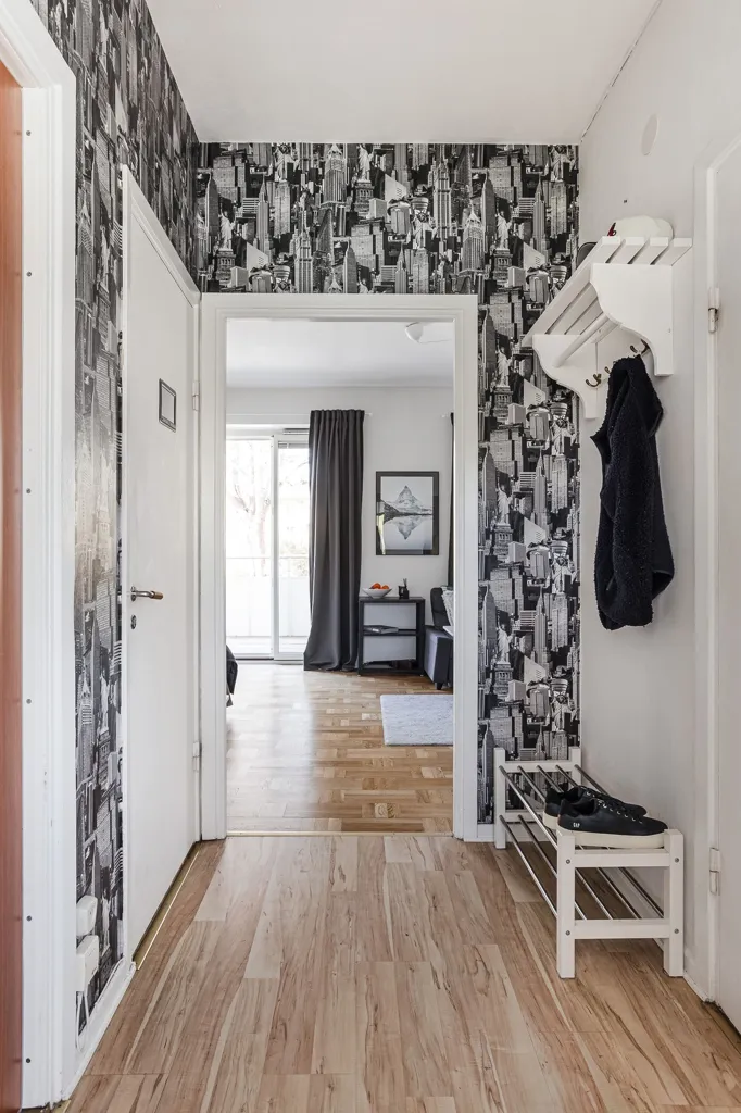 Hallway - Central One-Bedroom Flat with Balcony in Borlänge