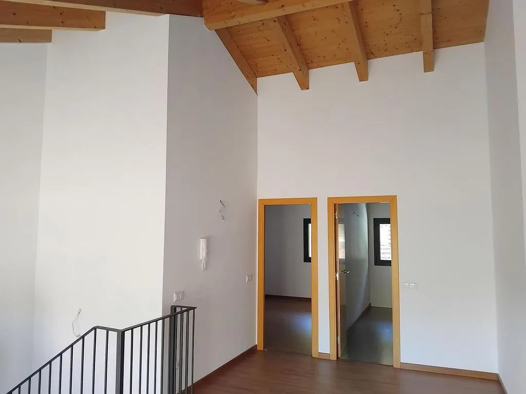 Rooms - Duplex Flat with Terrace in Noves de Segre