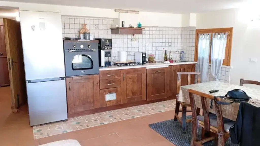 Köök - Villa with Garden in Borgo Mantovano
